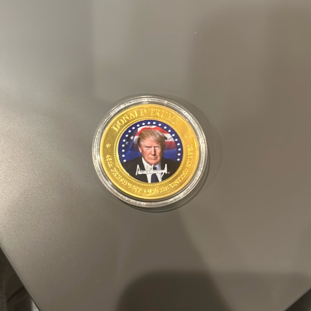 Donald Trump presidential coin